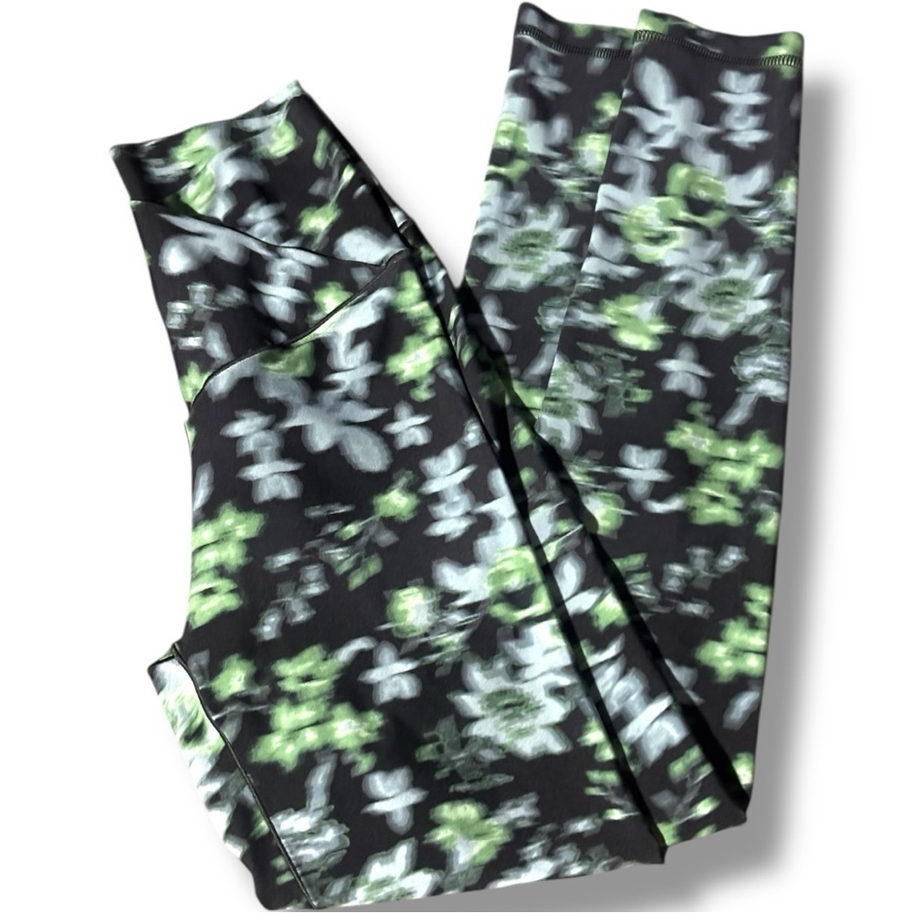 Aerie Black and Green Floral Print Ankle Length High Waisted Athletic Leggings